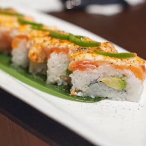 Pressed Salmon Sushi (6 pcs)